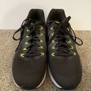 Nike Zoom Pegasus Size 10